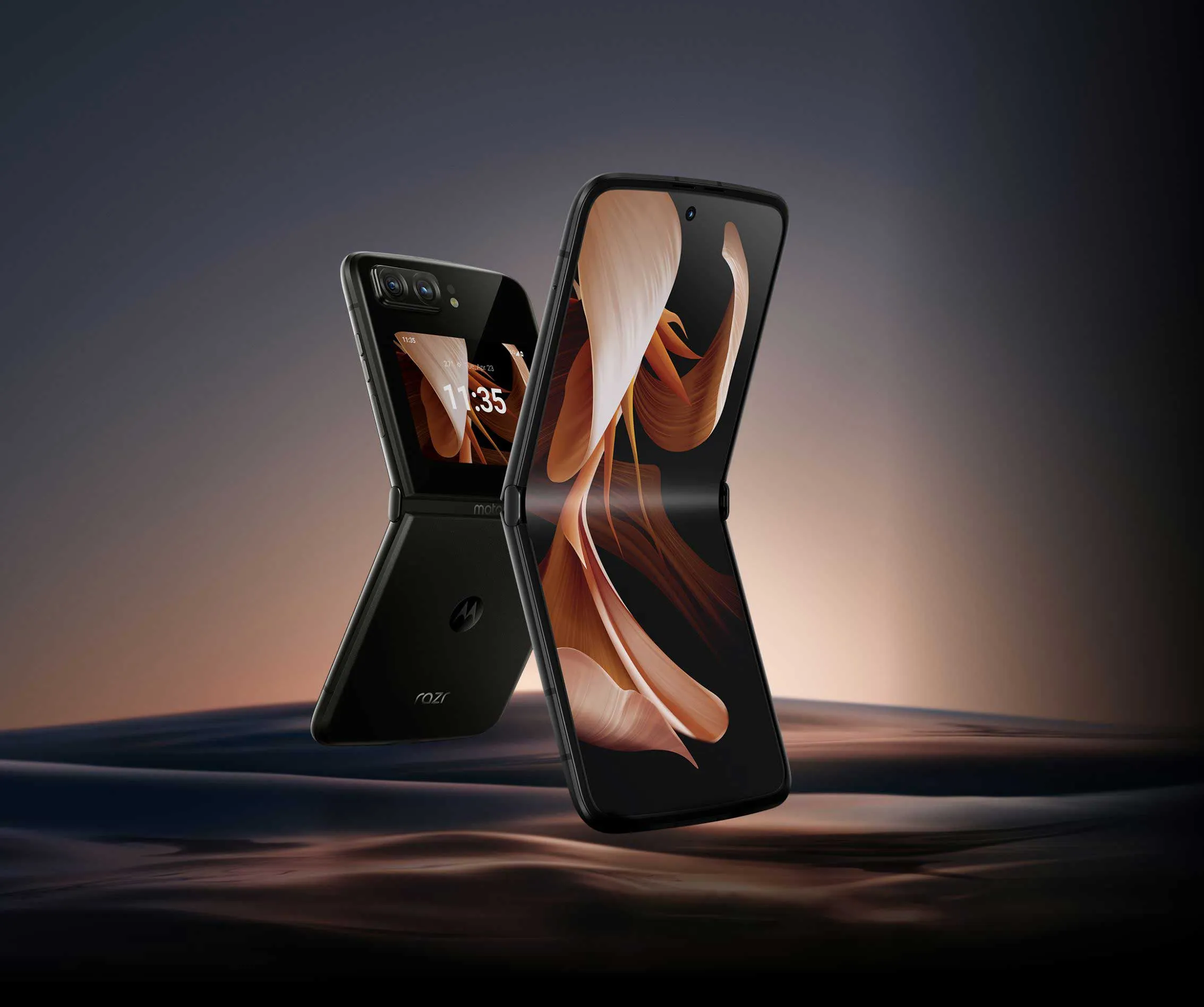 Foldable phone in 2020 – Motorola Razr