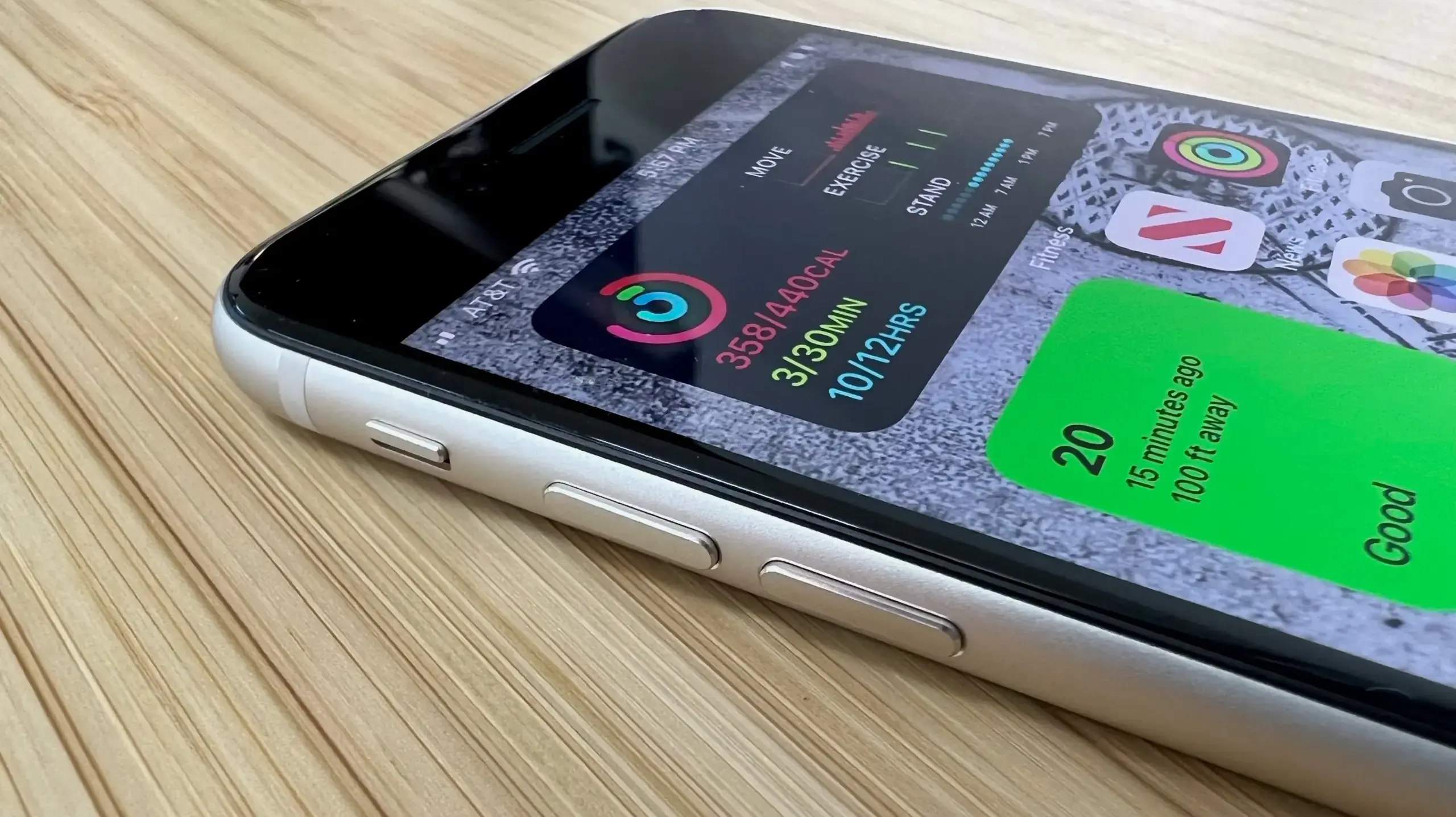 Apple iPhone SE (2022)